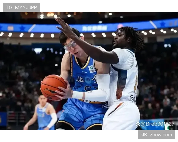 北京北汽周琦13分10篮板,内线核心攻防两端作用关键 北京北汽周琦13分10篮板,内线核心攻防两端作用关键